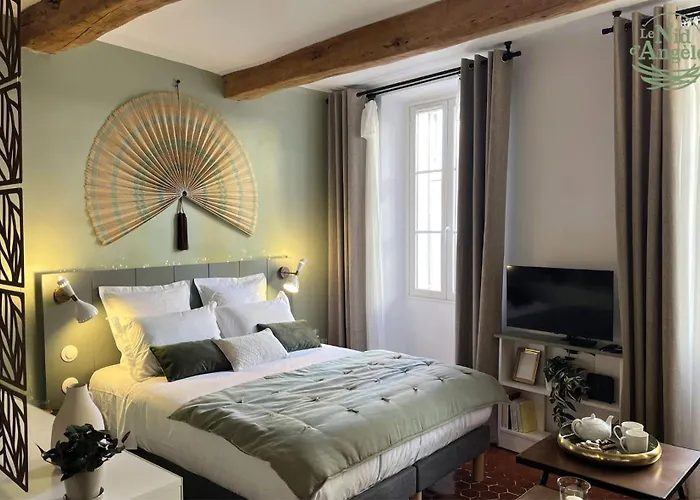 Typique Coeur Historique & Thermes Apartment